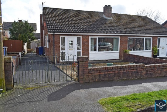 Lindale Crescent, Burnley - Photo 1