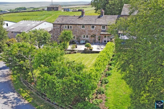 Long Causeway, Cliviger, Burnley - Photo 1