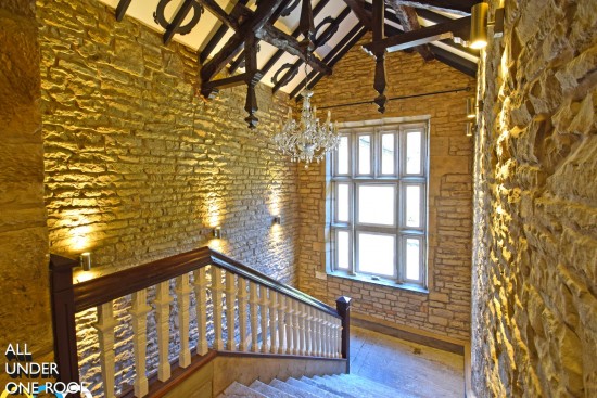 Holme Hall, Burnley Road, Cliviger - Photo 3