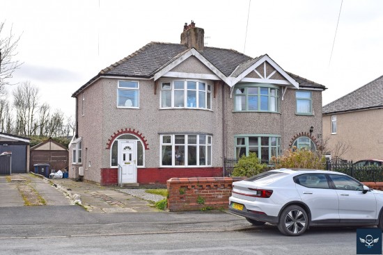 Brunshaw Road, Pike Hill, Burnley - Photo 1
