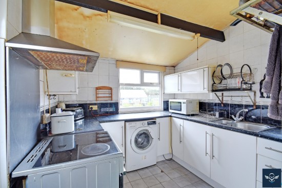 Brunshaw Road, Pike Hill, Burnley - Photo 6
