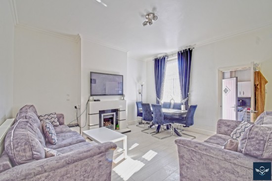 Colne Road, Burnley - Photo 3