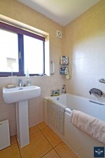Edge End Avenue, Brierfield - Thumbnail 11