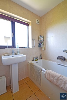 Edge End Avenue, Brierfield - Photo 11