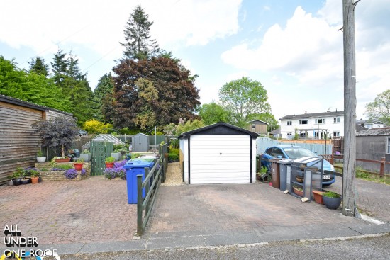 Rushton Avenue, Earby - Photo 2