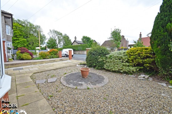 Brunshaw Road, Burnley - Photo 2