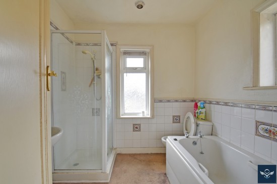 Brunshaw Road, Burnley - Photo 9