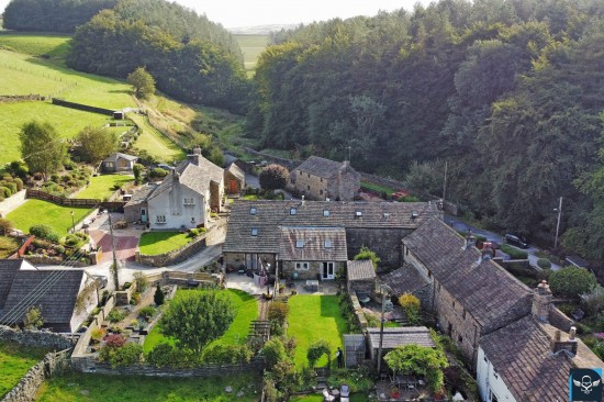 Moorfell Barn, Hurstwood Village, Burnley - Photo 2