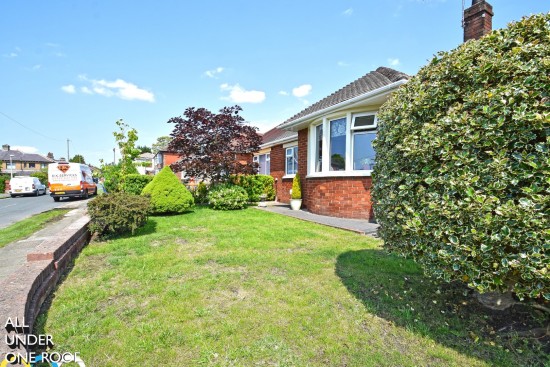 Highfield Avenue, Burnley - Photo 13