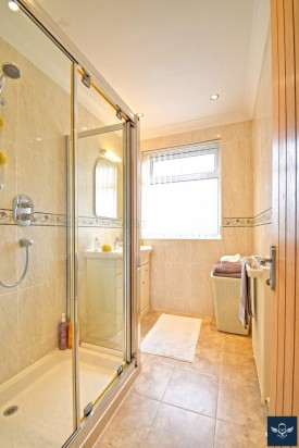 Highfield Avenue, Burnley - Photo 9