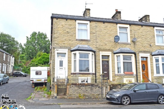 Hollingreave Road, Burnley - Photo 1