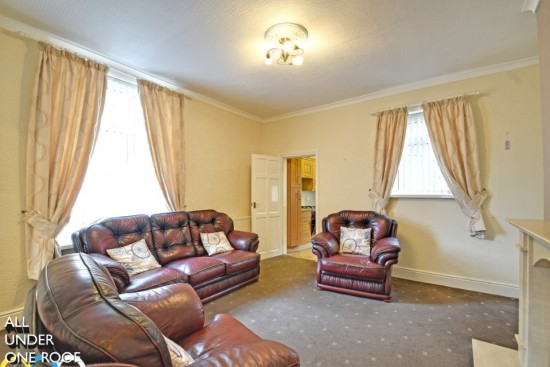 Hollingreave Road, Burnley - Photo 3