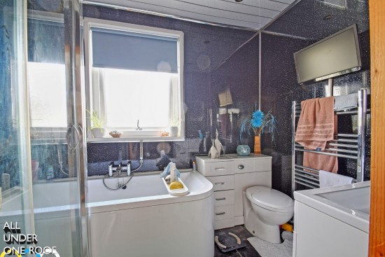 Cromer Grove, Burnley - Photo 12