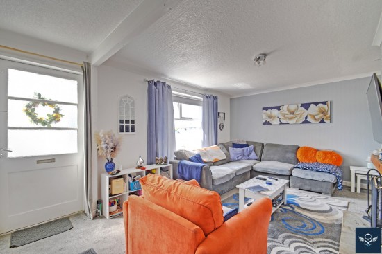 Cromer Grove, Burnley - Photo 4