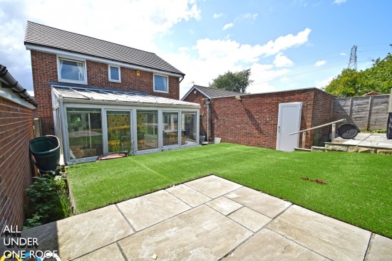 Brantfell Drive, Burnley - Photo 13