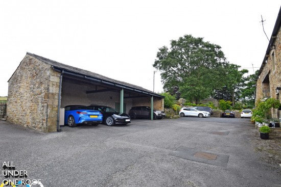 Barcroft Barn, Cliviger - Photo 37