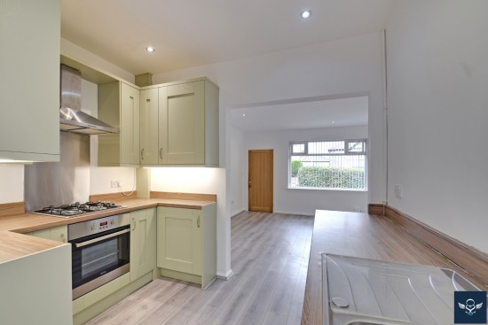 Brownside Road, Burnley - Photo 5