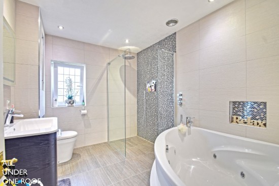 Brownside Road, Worsthorne - Photo 16