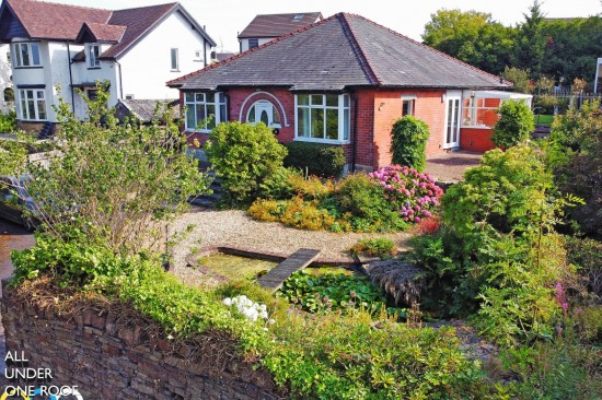Lyndale Road, Hapton - Photo 1