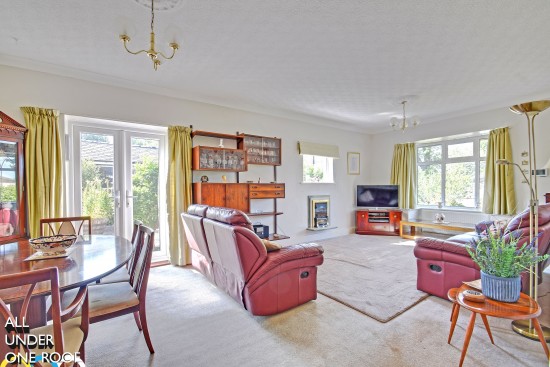 Lyndale Road, Hapton - Photo 2