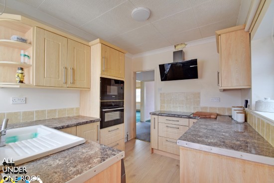 Red Lees Avenue, Cliviger, Burnley - Photo 4