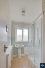 Red Lees Avenue, Cliviger, Burnley - Thumbnail 9