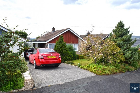 Hillside View, Brierfield - Photo 1