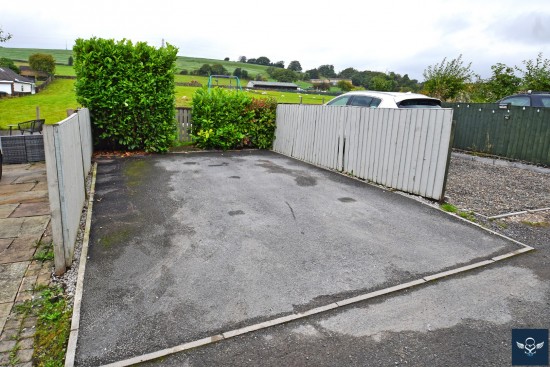 Wheatley Lane Road, Fence - Photo 4