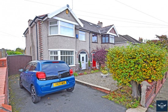 Brunshaw Road, Burnley - Photo 1