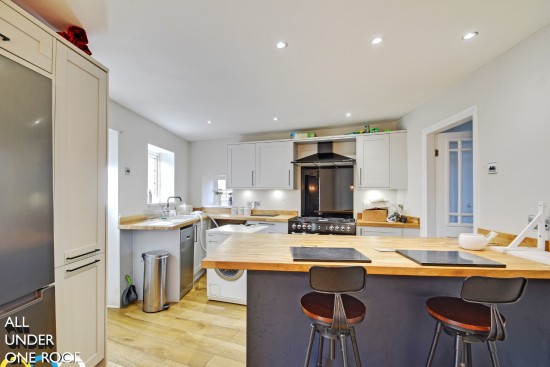 Mount Pleasant, Worsthorne - Photo 4