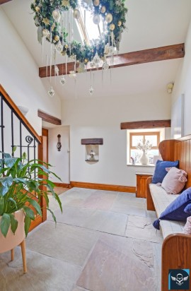 Moorfell Barn, Hurstwood Village - Photo 5