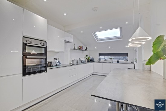 Marsden Road, Burnley - Photo 4