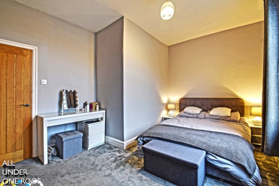 Bristol Street, Burnley - Photo 9