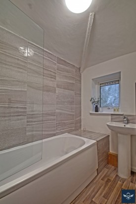 Moorland Road, Burnley - Photo 11