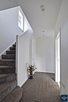 Moorland Road, Burnley - Photo 3