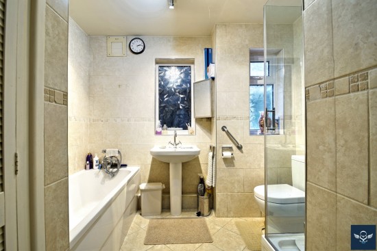 Manor Road, Ightenhill, Burnley - Photo 12