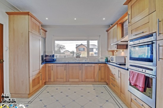 Manor Road, Ightenhill, Burnley - Photo 8