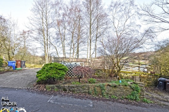 Pendle Bridge, Burnley - Photo 13