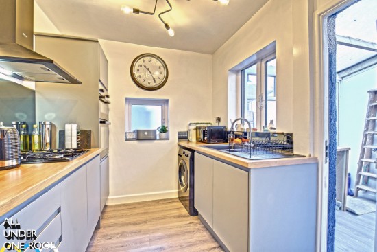 Briercliffe Road, Burnley - Photo 5