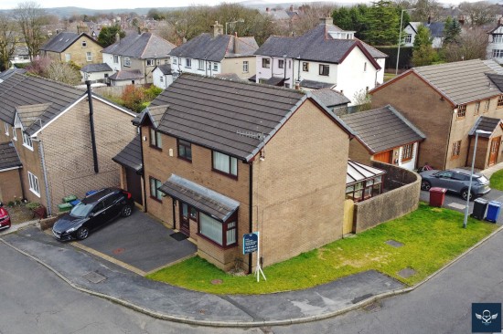 Vandyck Avenue, Burnley - Photo 1