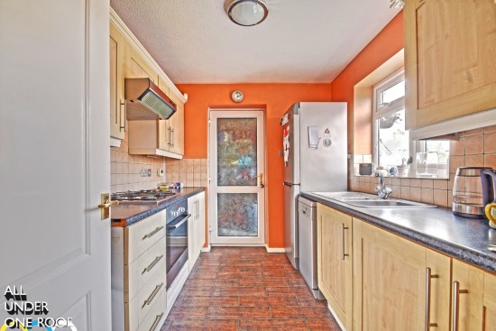 Vandyck Avenue, Burnley - Photo 9