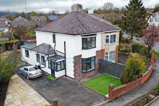 Prairie Crescent, Burnley - Photo 1