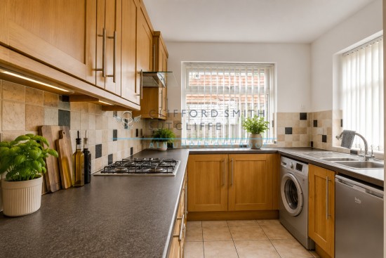Briercliffe Road, Burnley - Photo 3