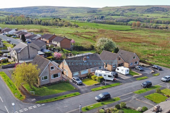 Hollins Avenue, Cliviger - Photo 14