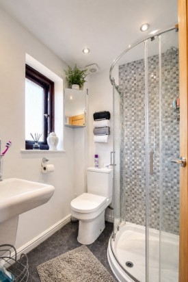 Berwick Drive, Burnley - Photo 13