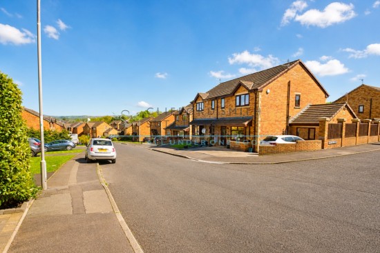 Berwick Drive, Burnley - Photo 17