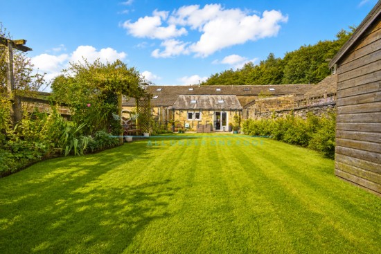 Moorfell Barn, Hurstwood Village, Worsthorne - Photo 29