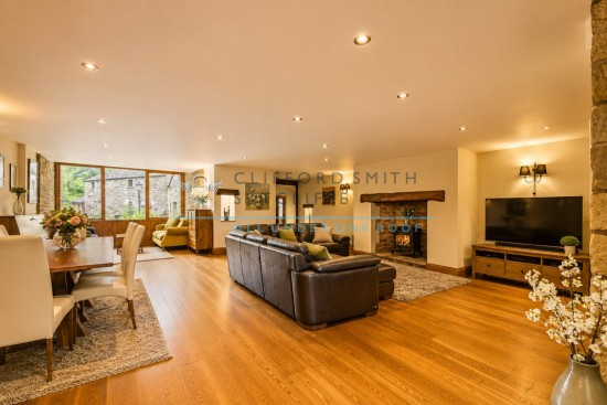 Moorfell Barn, Hurstwood Village, Worsthorne - Photo 5