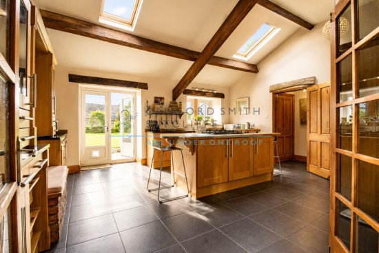 Moorfell Barn, Hurstwood Village, Worsthorne - Photo 10