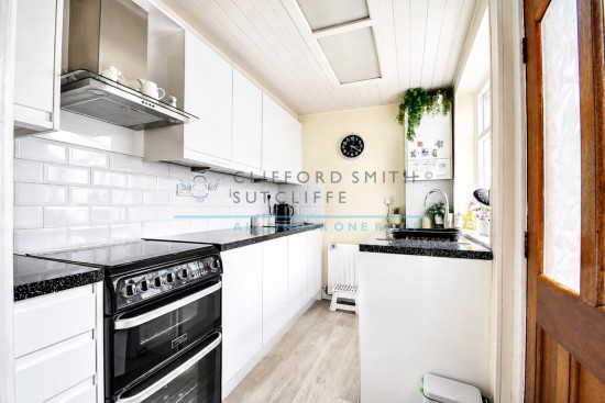 Thursfield Road, Burnley - Photo 5